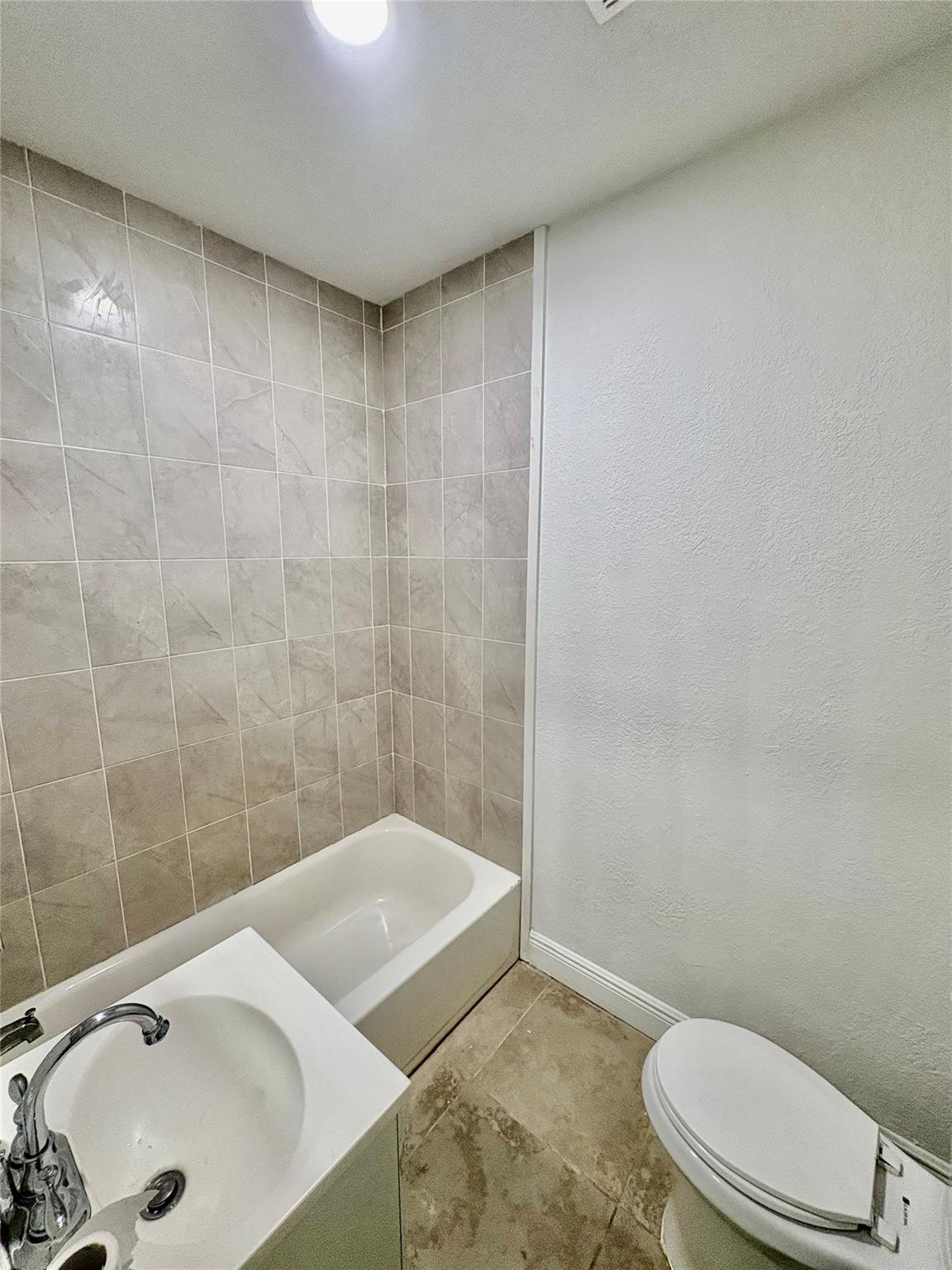 730 Arizona Avenue Property Photo 12