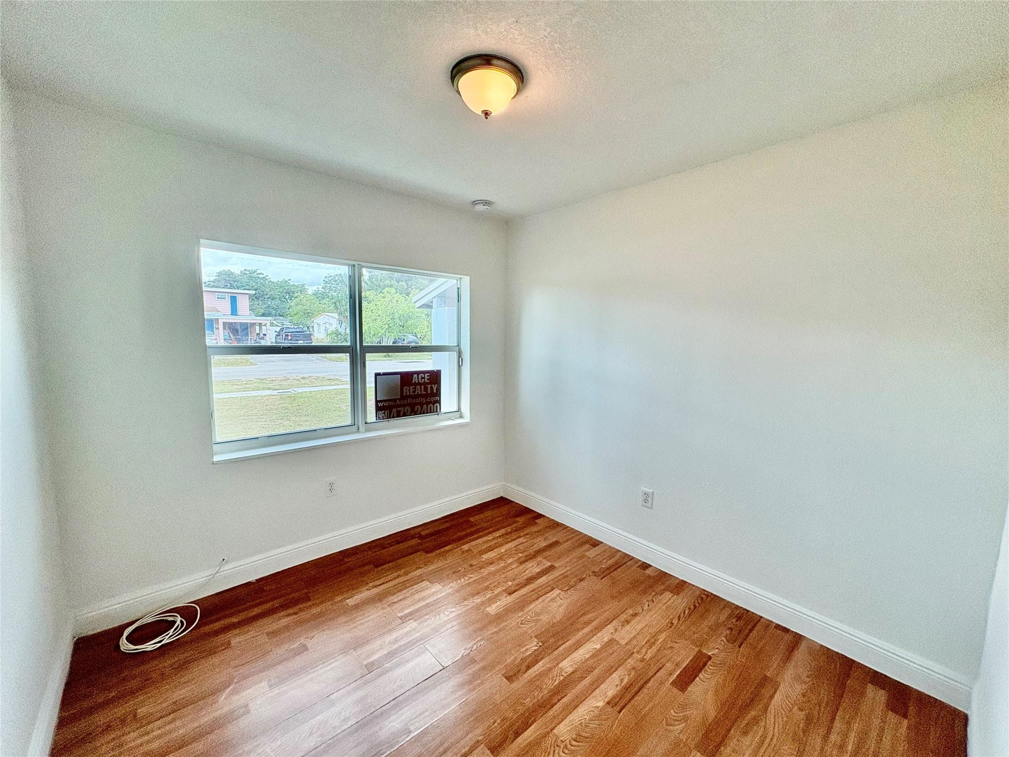 730 Arizona Avenue Property Photo 13