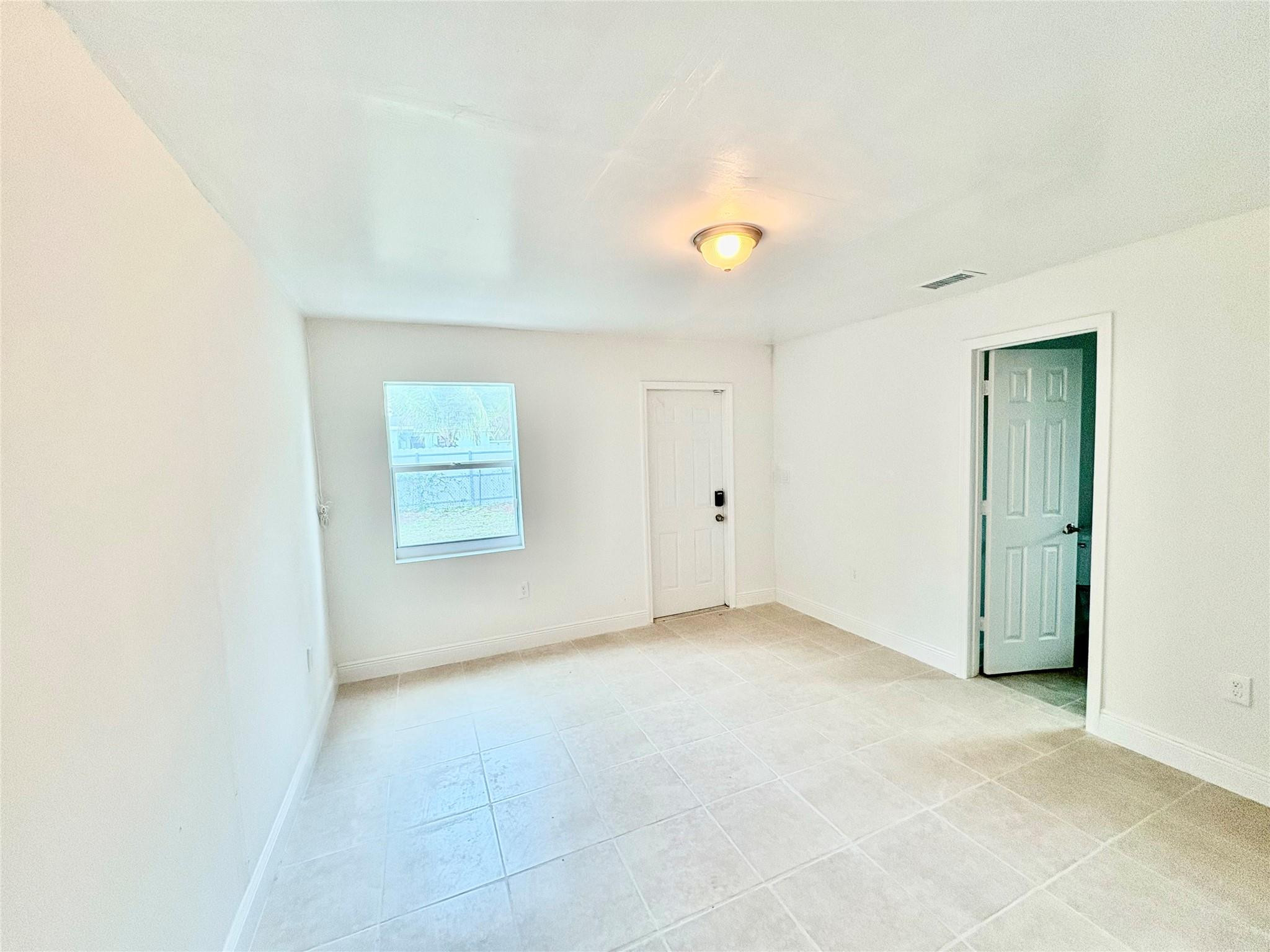 730 Arizona Avenue Property Photo 16