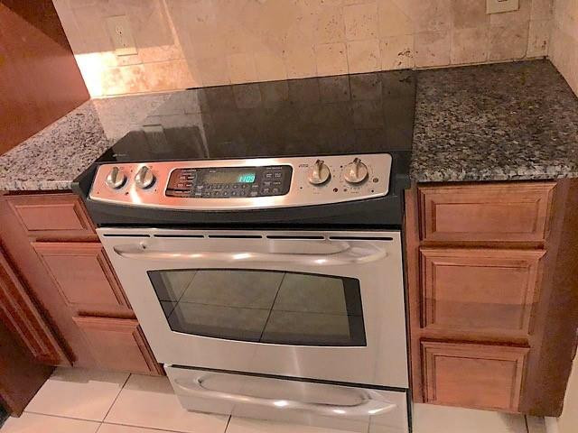 950 Lavers Circle F-511 Property Photo 12
