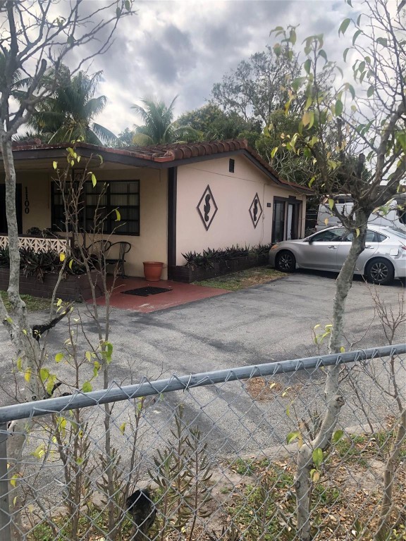 1100 Nw 19th Street Property Photo 1