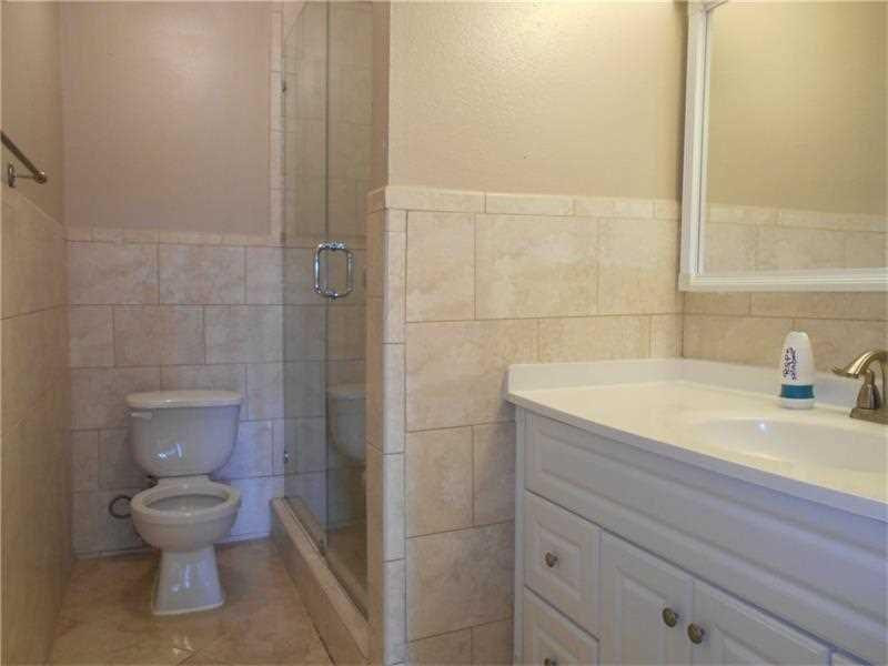4014 Nw 87th Avenue 4014 Property Photo 12