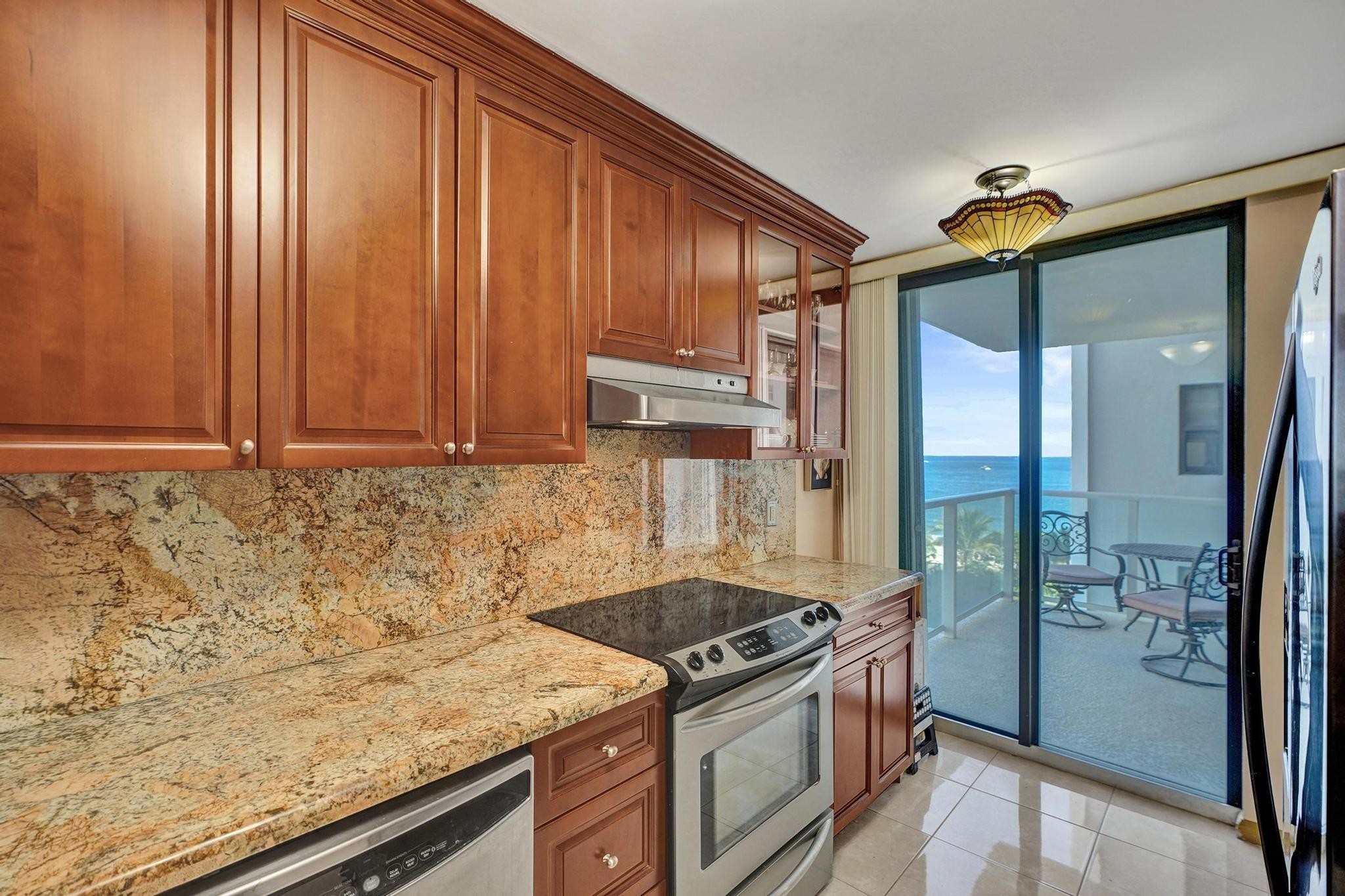 1000 S Ocean Boulevard 6m Property Photo 13