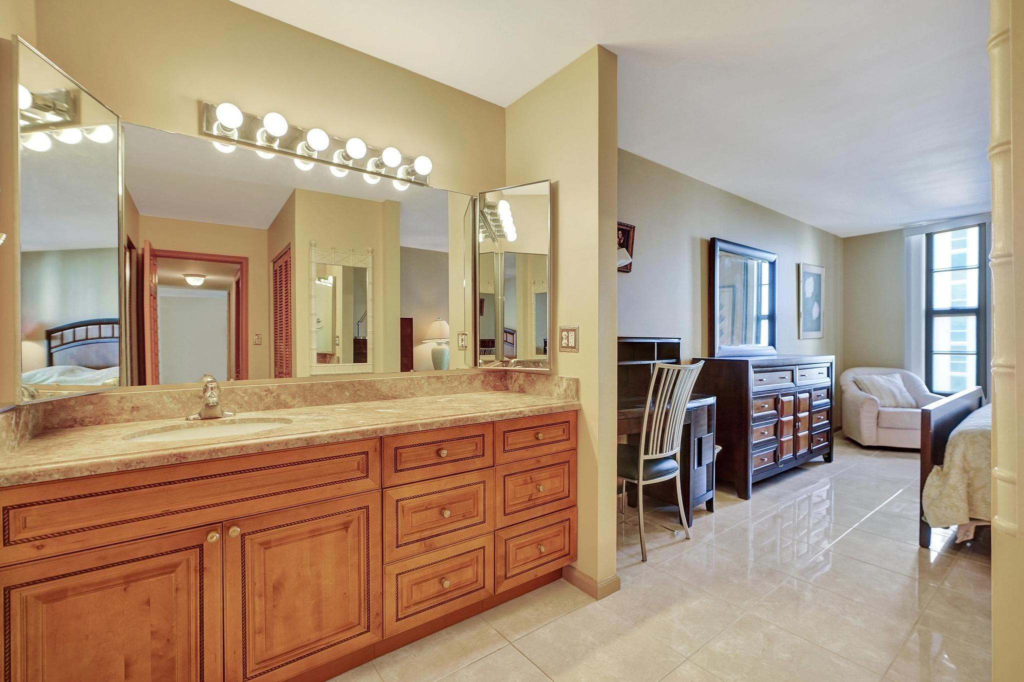 1000 S Ocean Boulevard 6m Property Photo 25