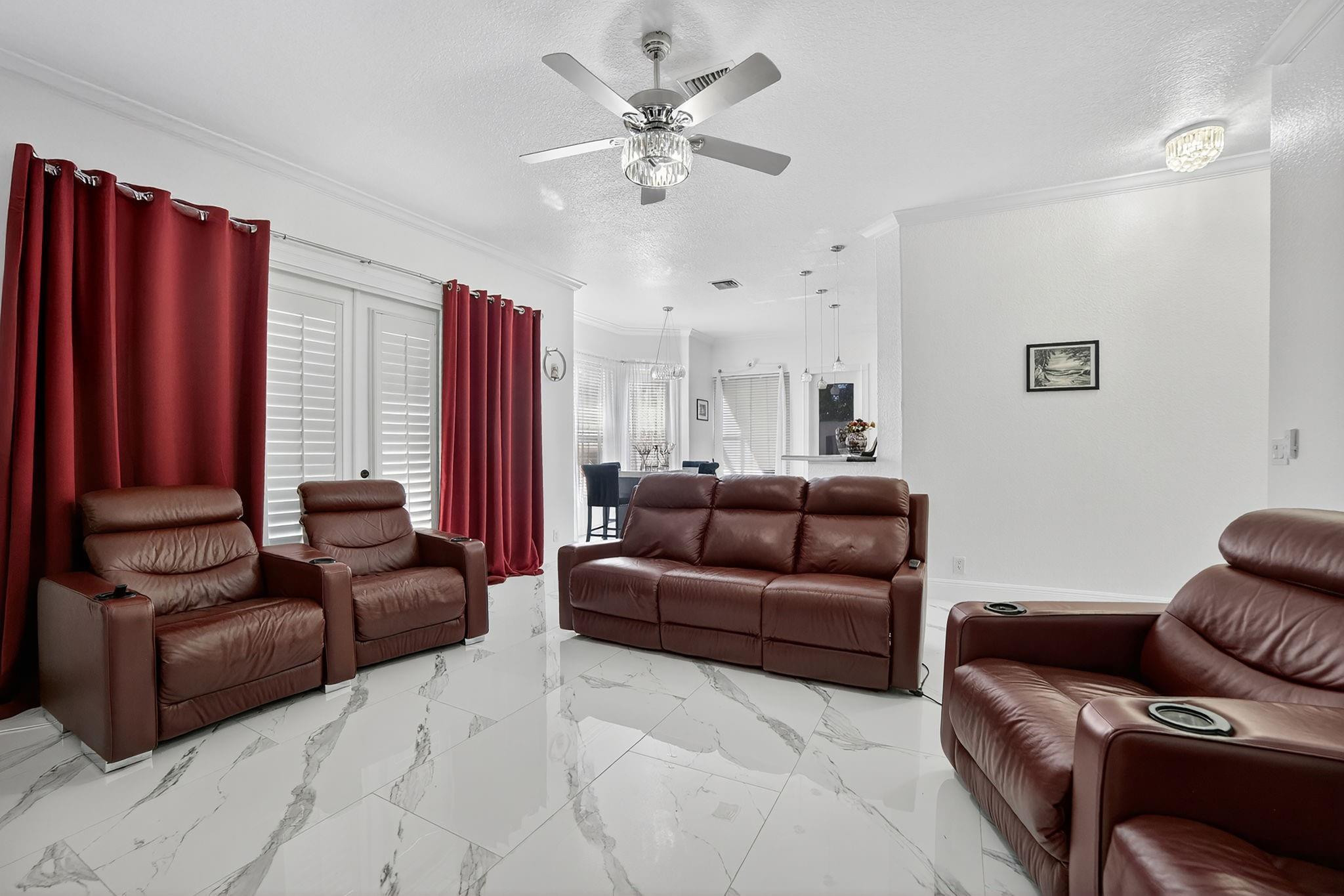 12480 Nw 62nd Court Property Photo 17