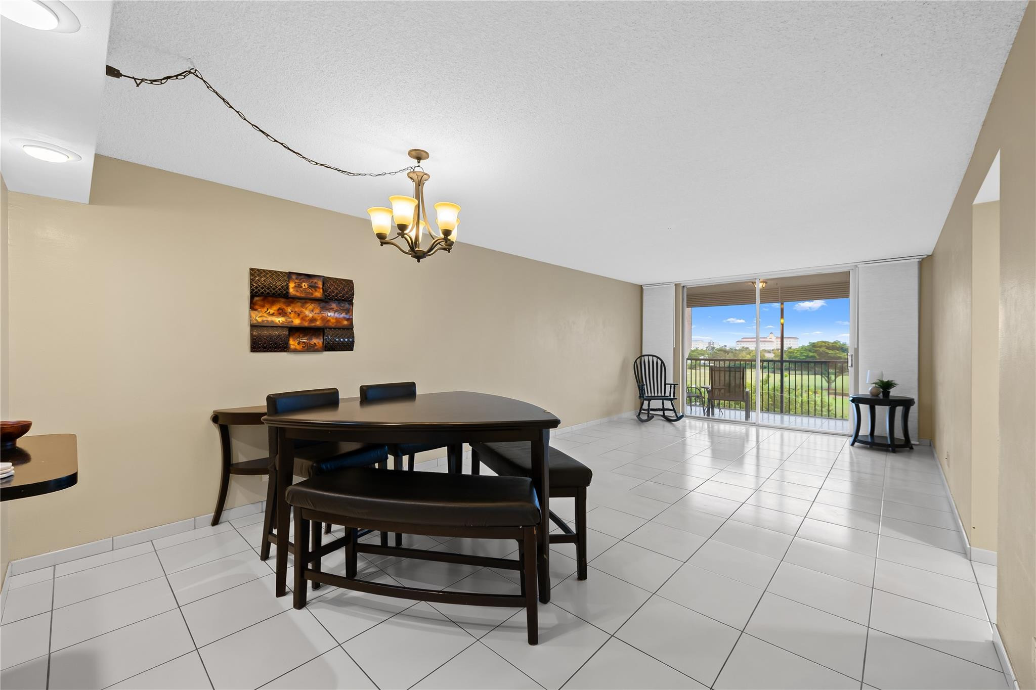 3300 W Rolling Hills Circle 610 Property Photo 1