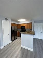1001 Crystal Way B Property Photo 7