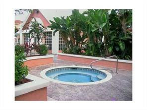 1001 Crystal Way B Property Photo 9