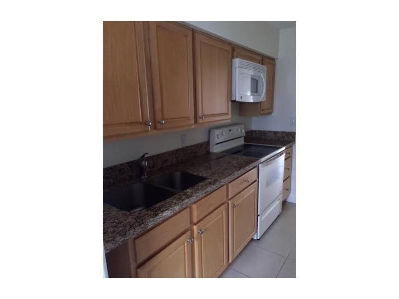 F10537304 Property Photo 6