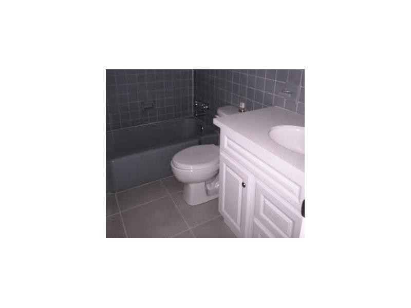 F10537304 Property Photo 7