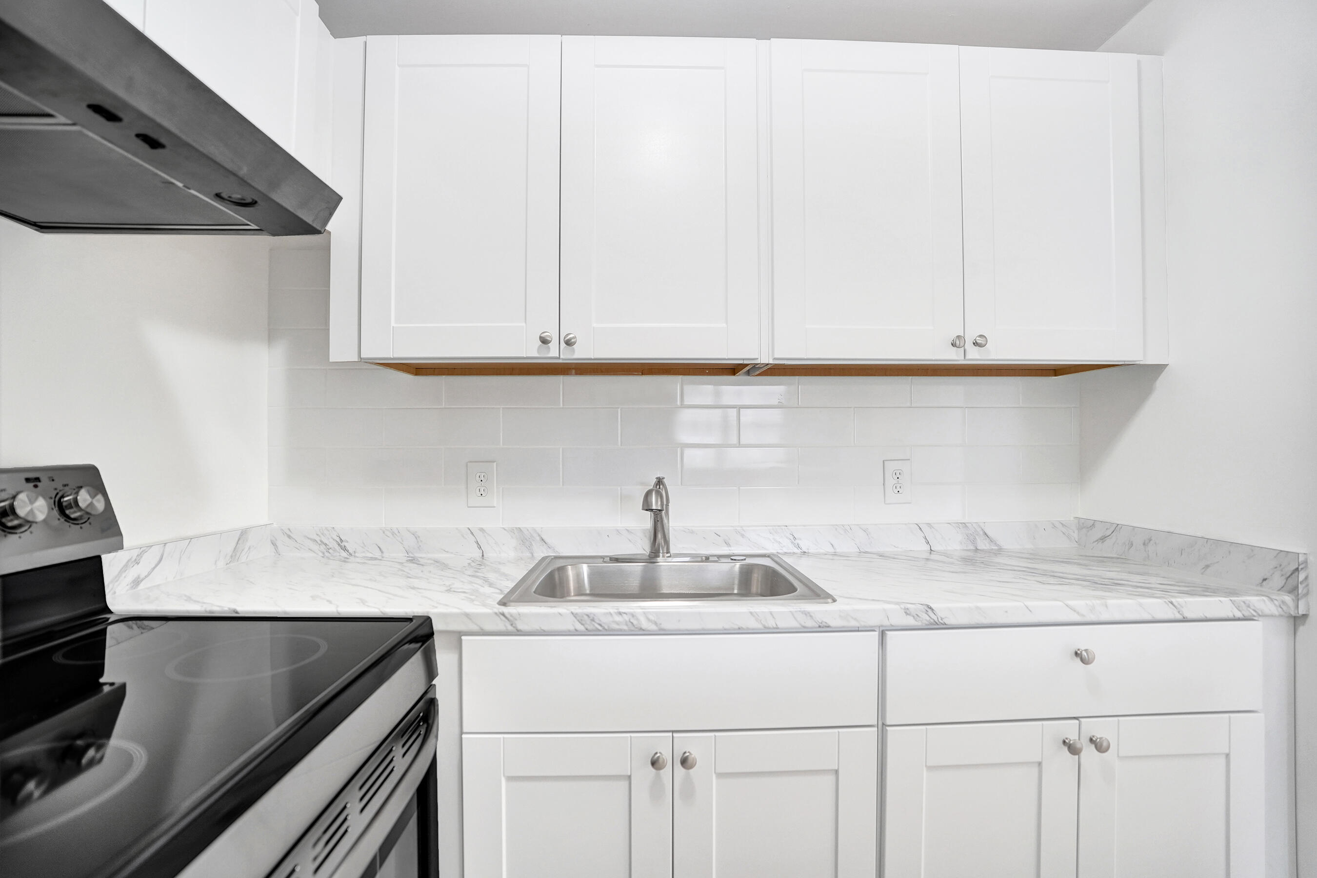 91 Tilford E Property Photo 12