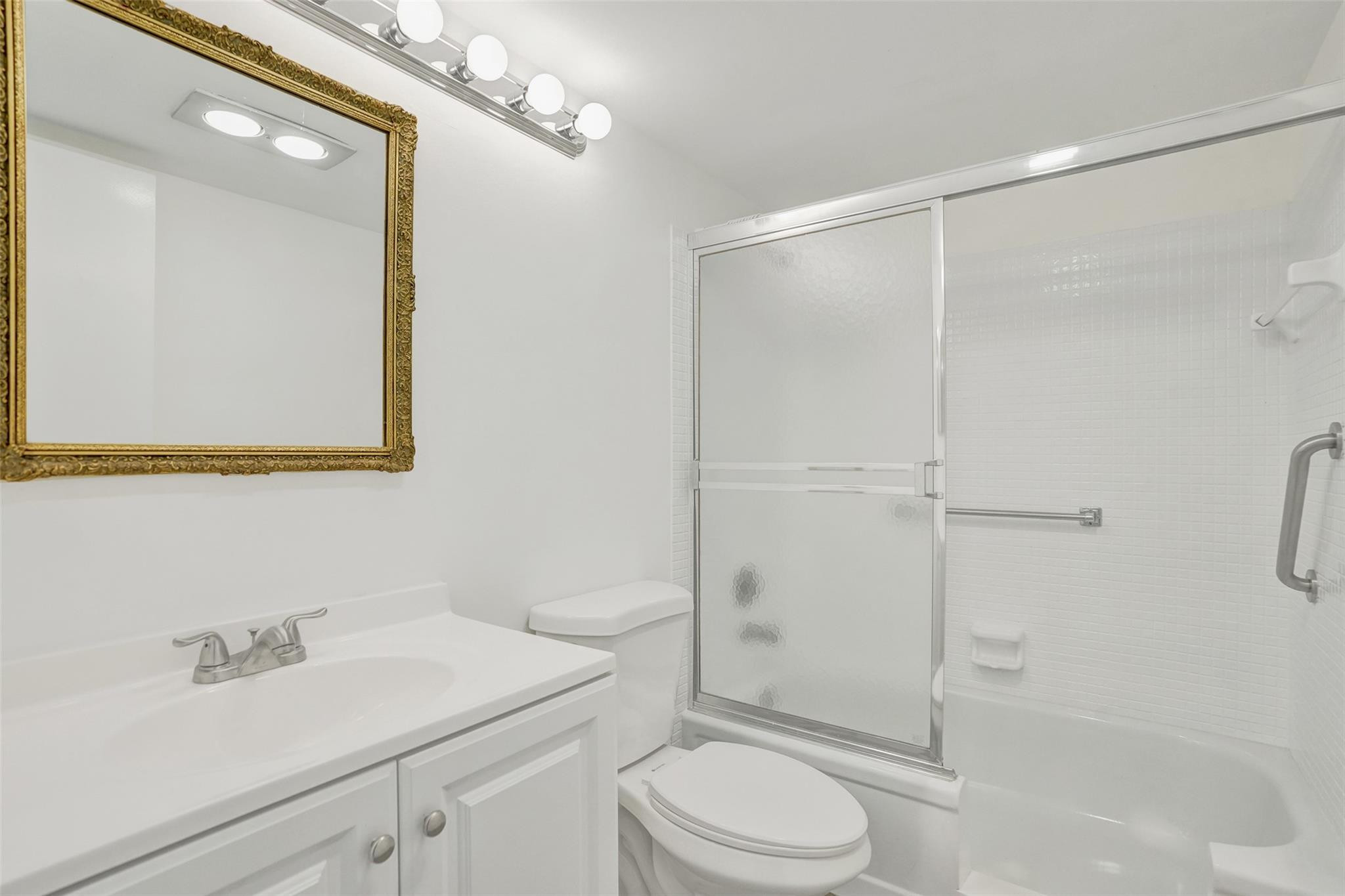 91 Tilford E Property Photo 14