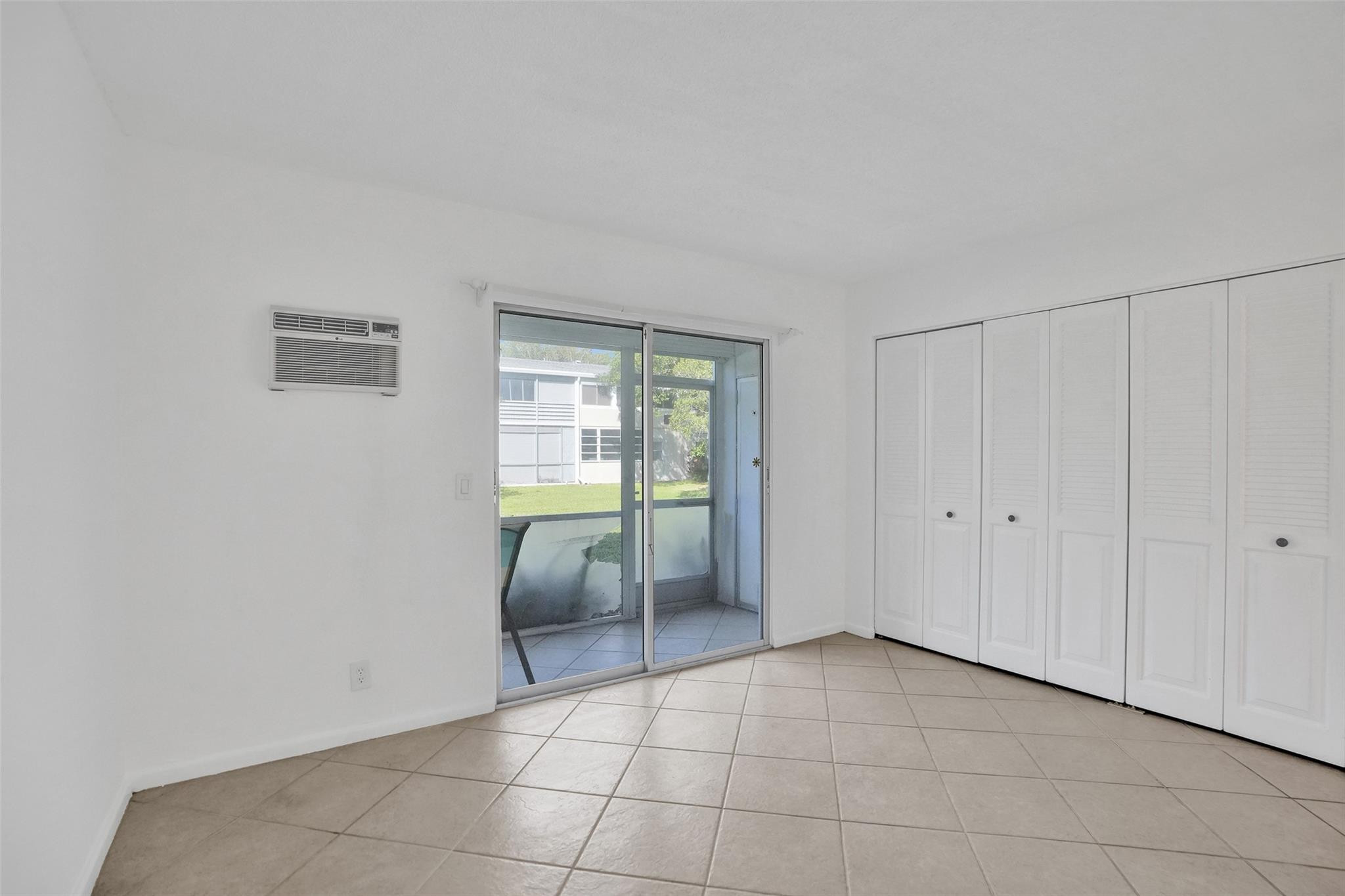 91 Tilford E Property Photo 17
