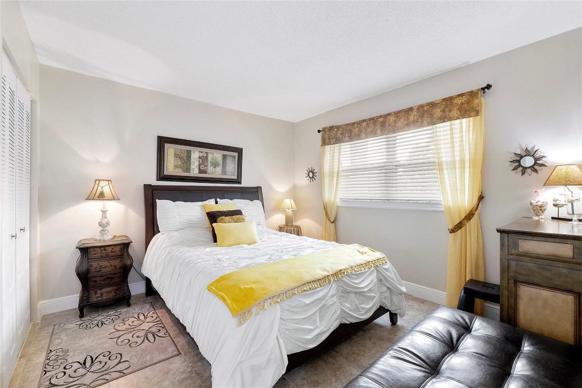 7807 Golf Circle Drive 211 Property Photo 15