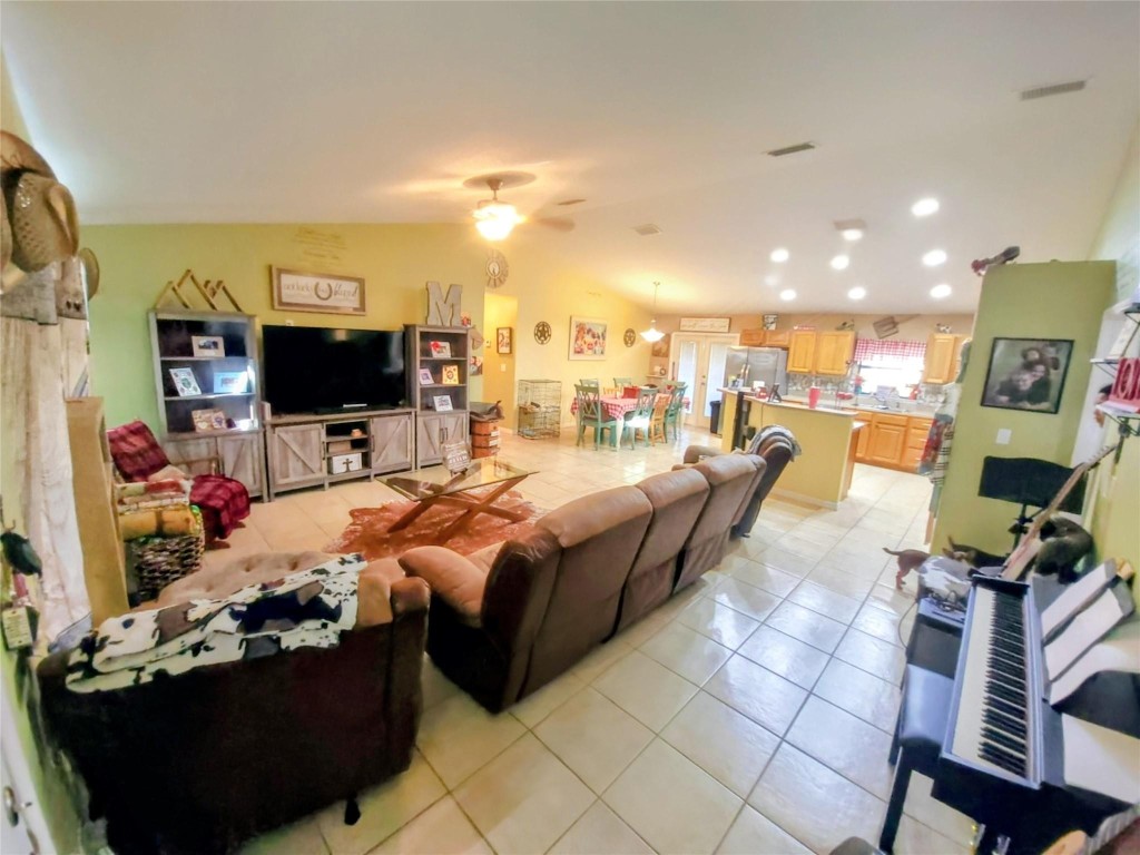1153 Jerdik Drive Property Photo 2