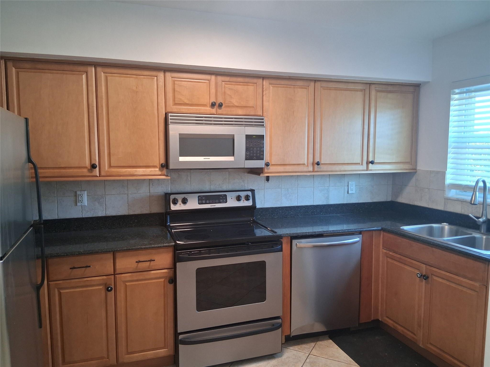 505 NE 20 Avenue 217