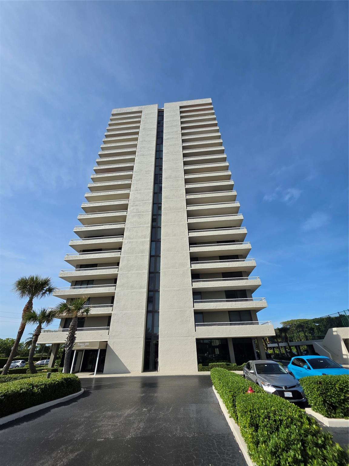 5550 N Ocean Drive 11c Property Photo 32