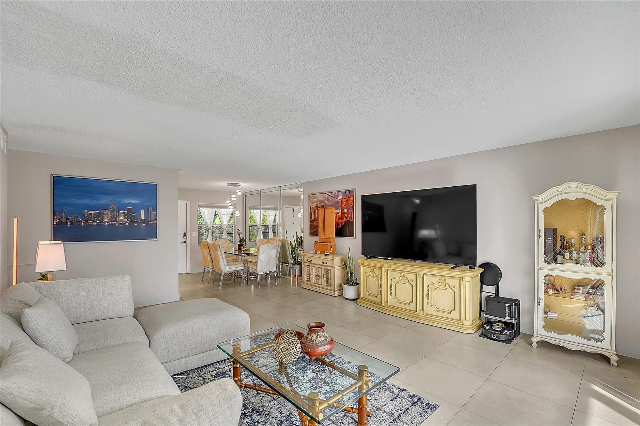 700 Layne Boulevard 301 Property Photo 14
