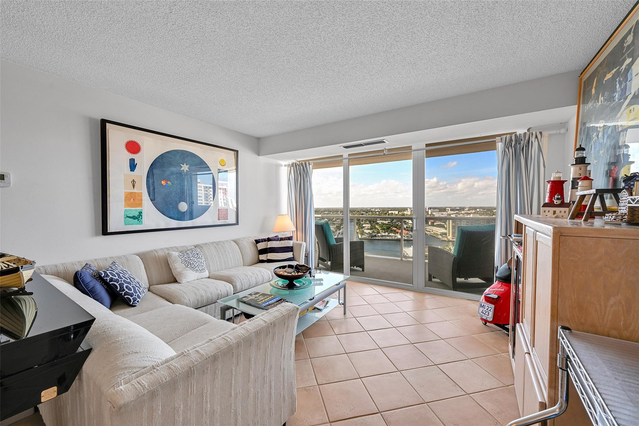 2841 N Ocean Boulevard 1809 Property Photo 1