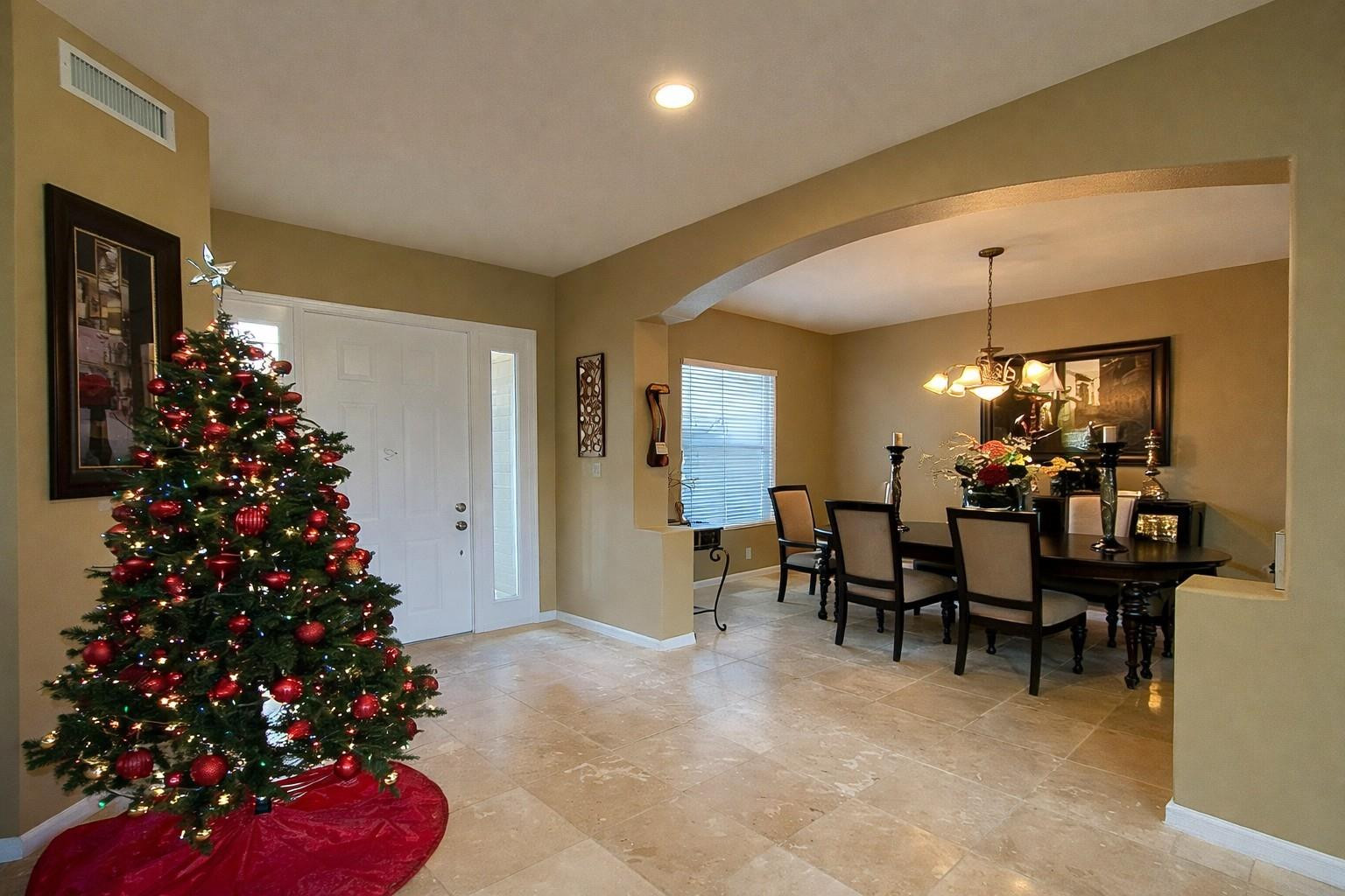 1381 Beacon Circle Property Photo 3
