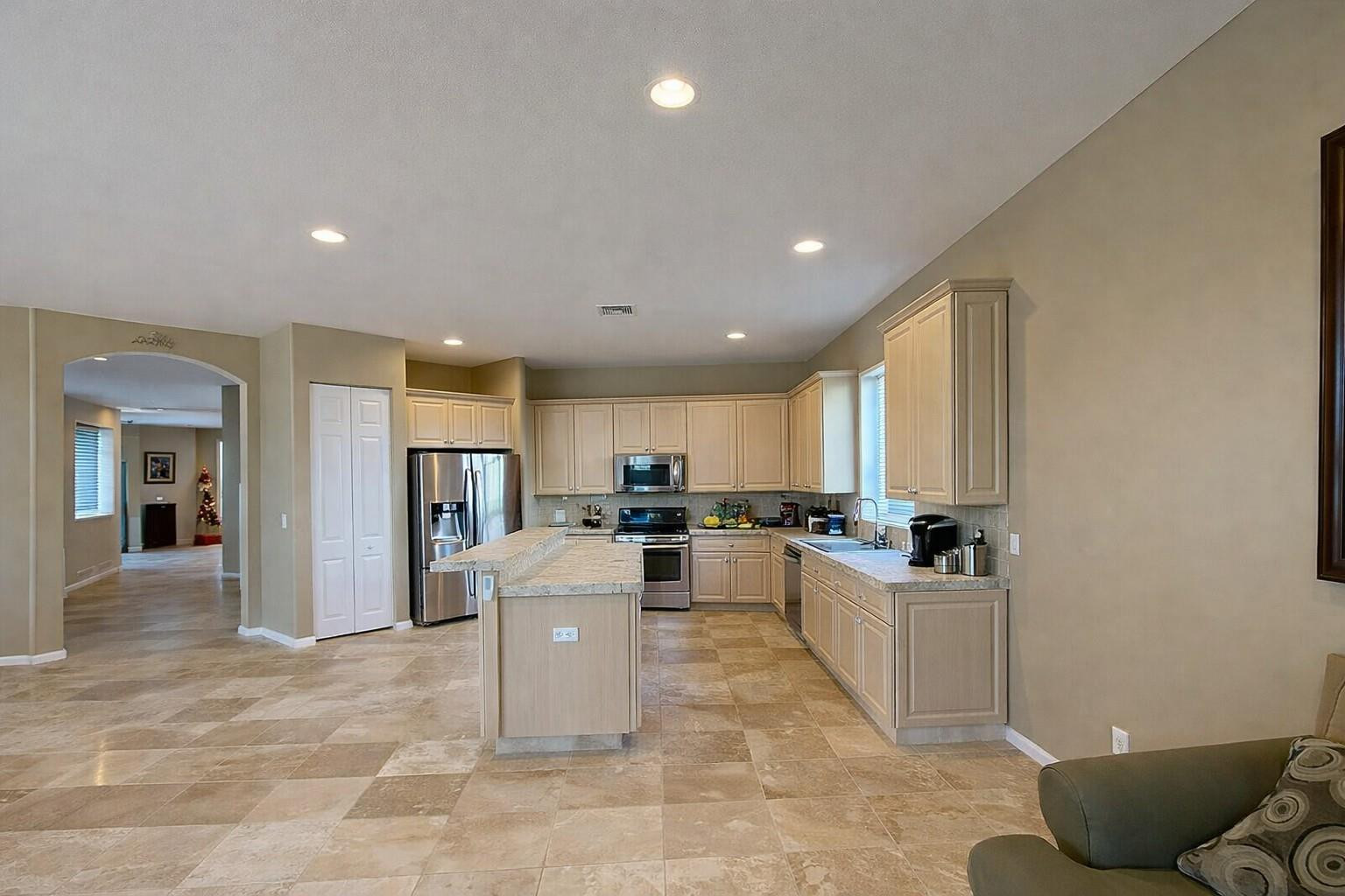 1381 Beacon Circle Property Photo 10
