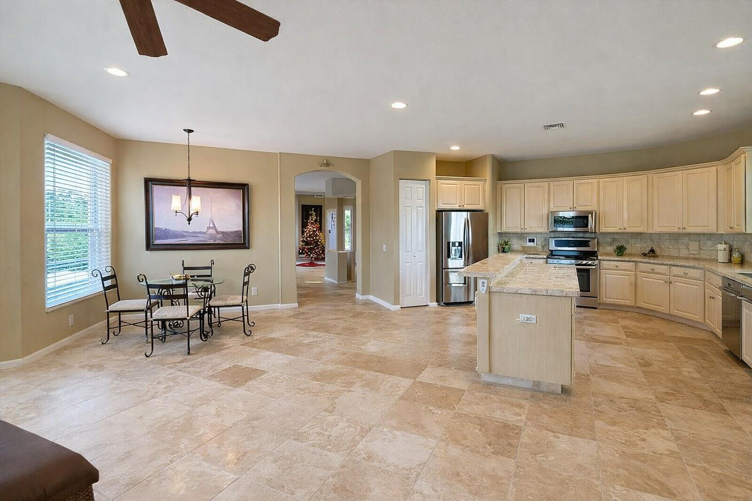 1381 Beacon Circle Property Photo 12