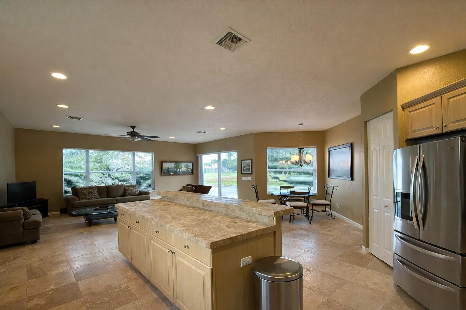1381 Beacon Circle Property Photo 13