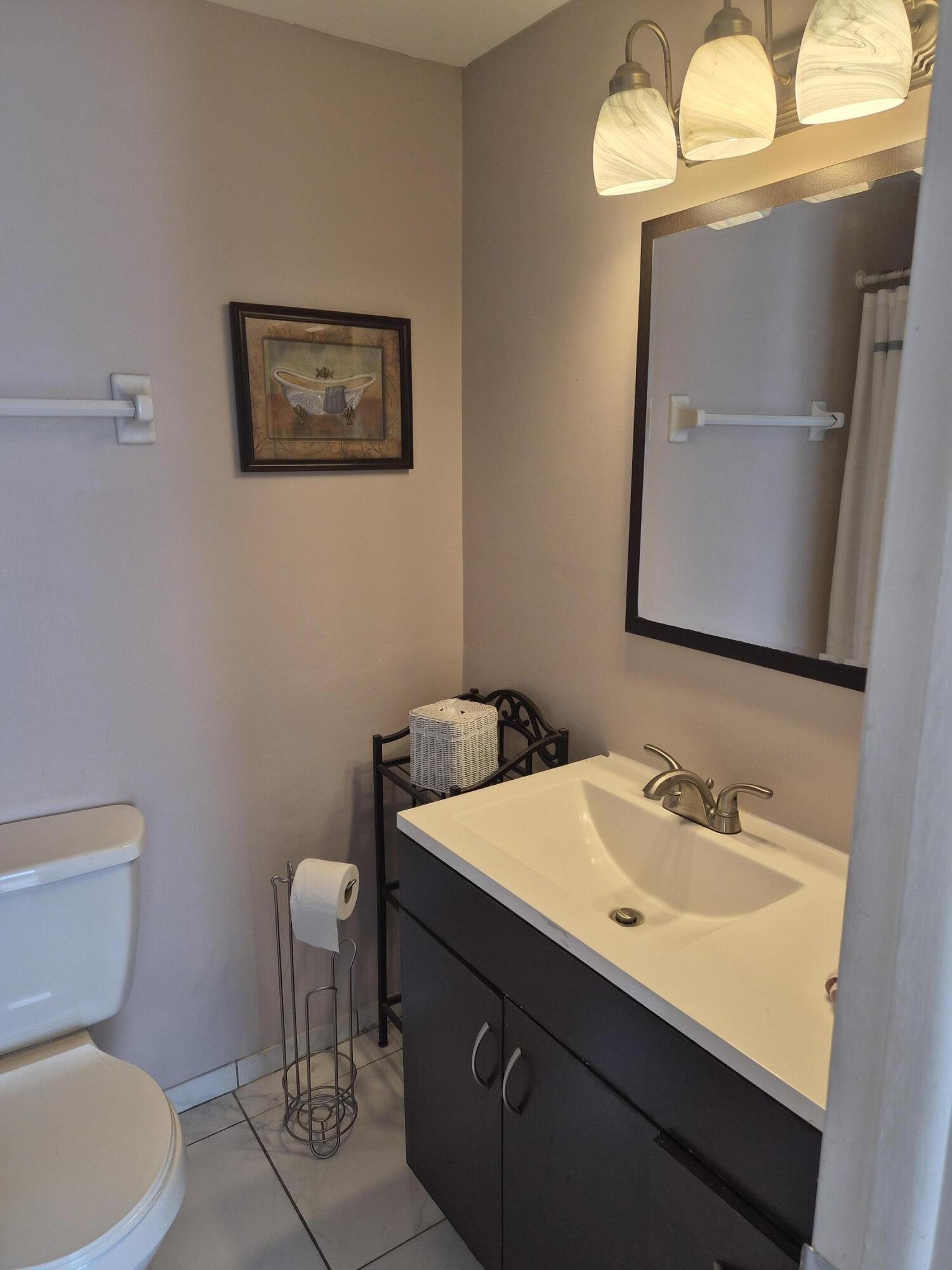 F10541049 Property Photo 9