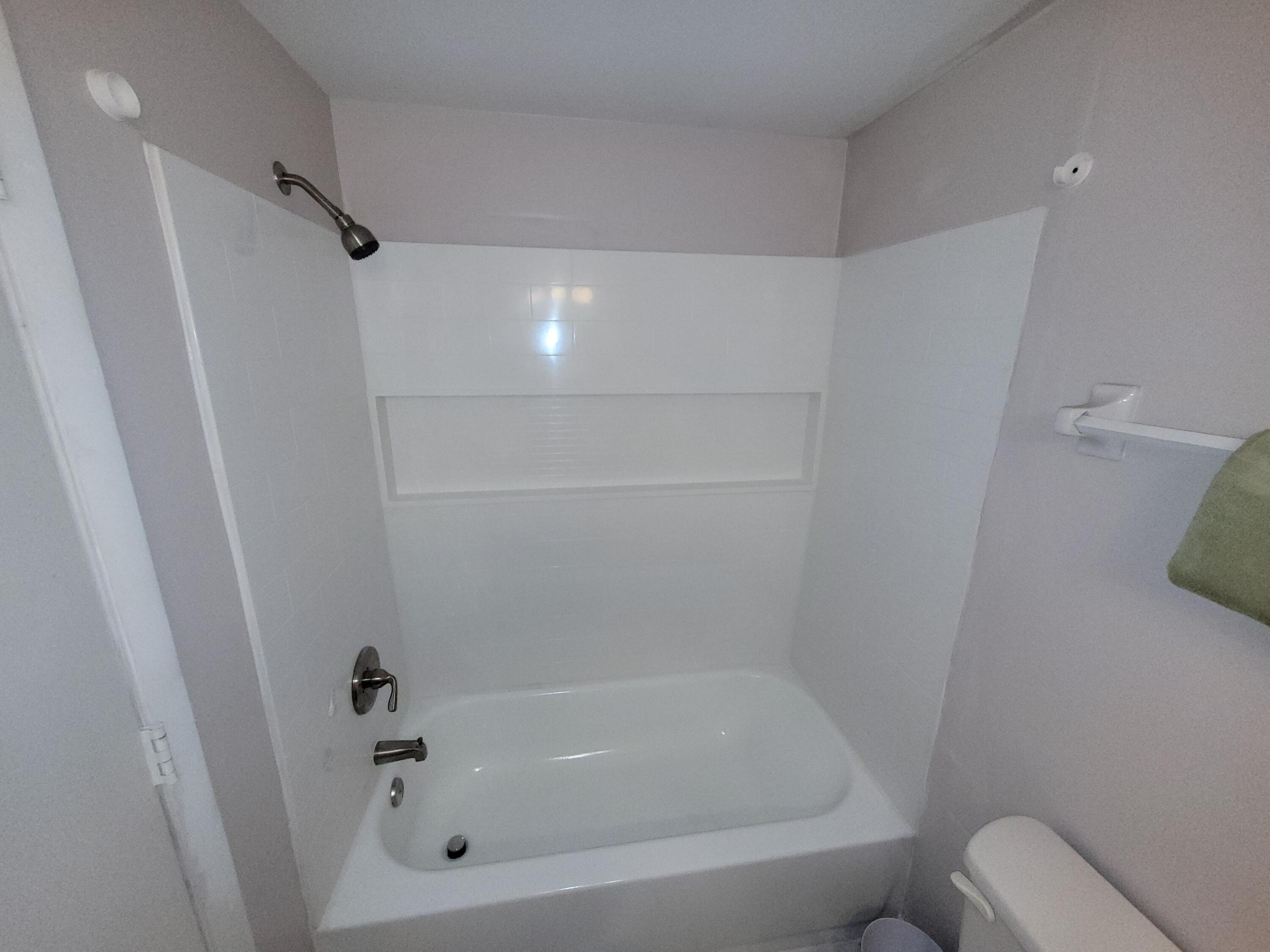 F10541049 Property Photo 12