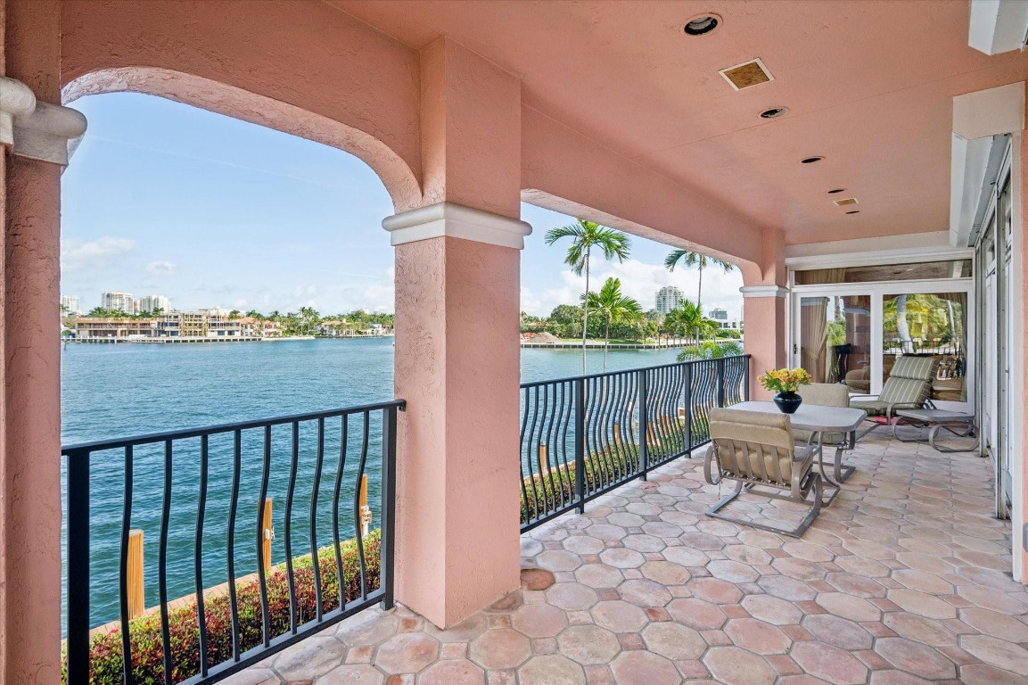 5 Isla Bahia Drive Property Photo 24