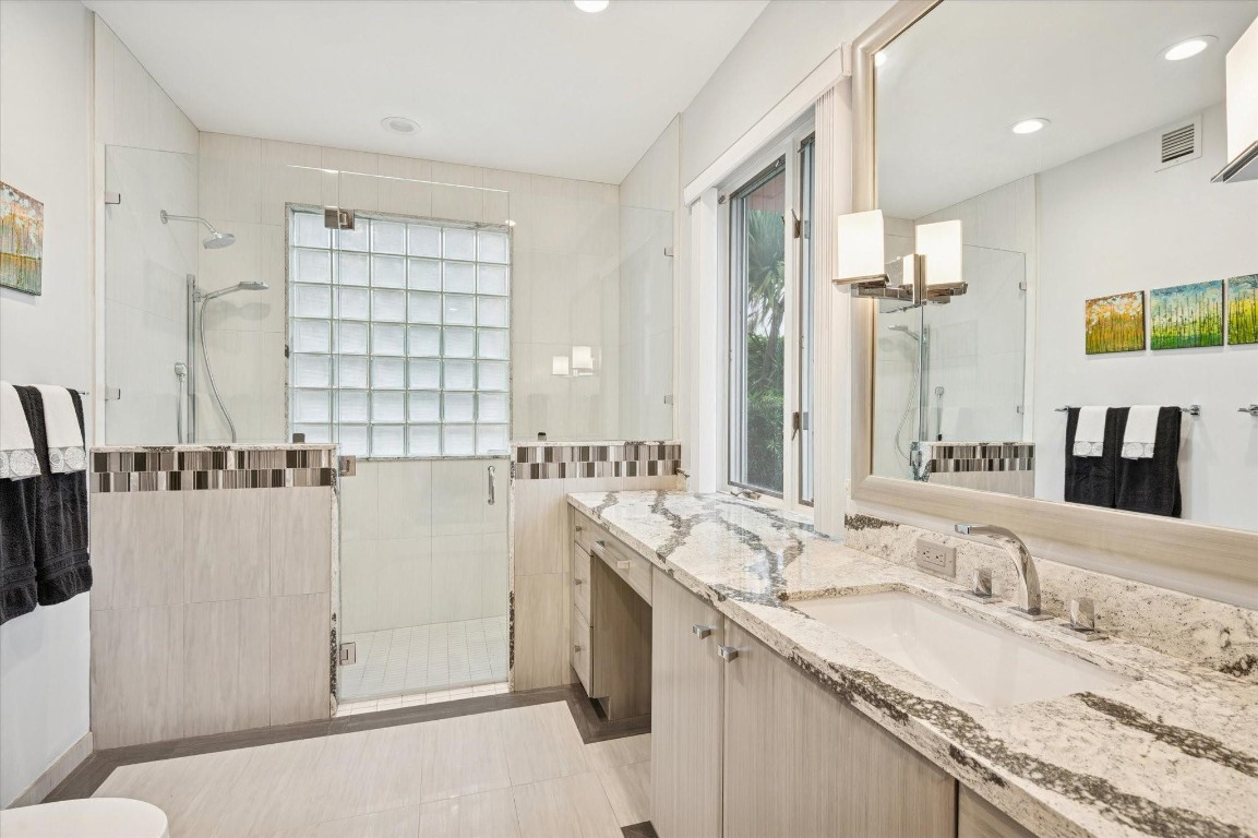 5 Isla Bahia Drive Property Photo 38