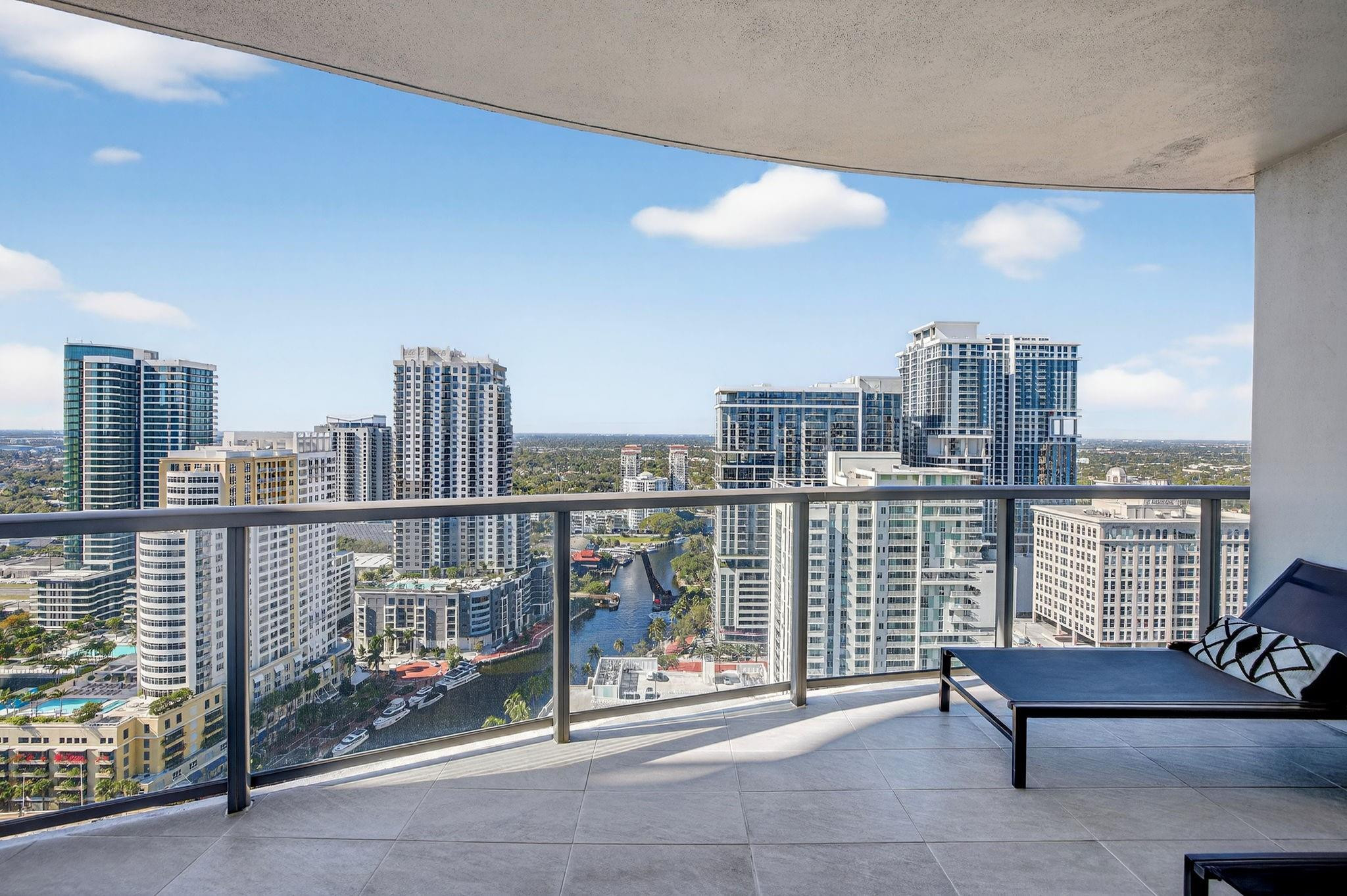 100 E Las Olas Boulevard 3004 Property Photo 17