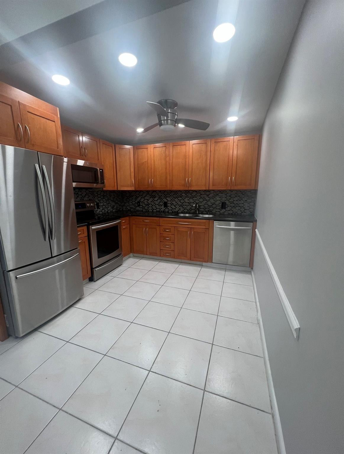 3050 Wolverton C 3050 Property Photo 2