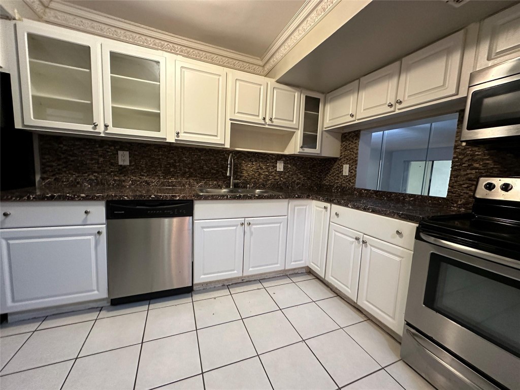 6630 Racquet Club Drive 163 Property Photo 6