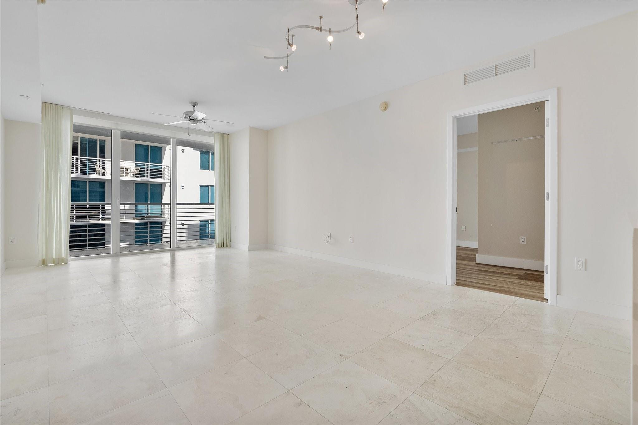 2821 N Ocean Boulevard 902s Property Photo 3
