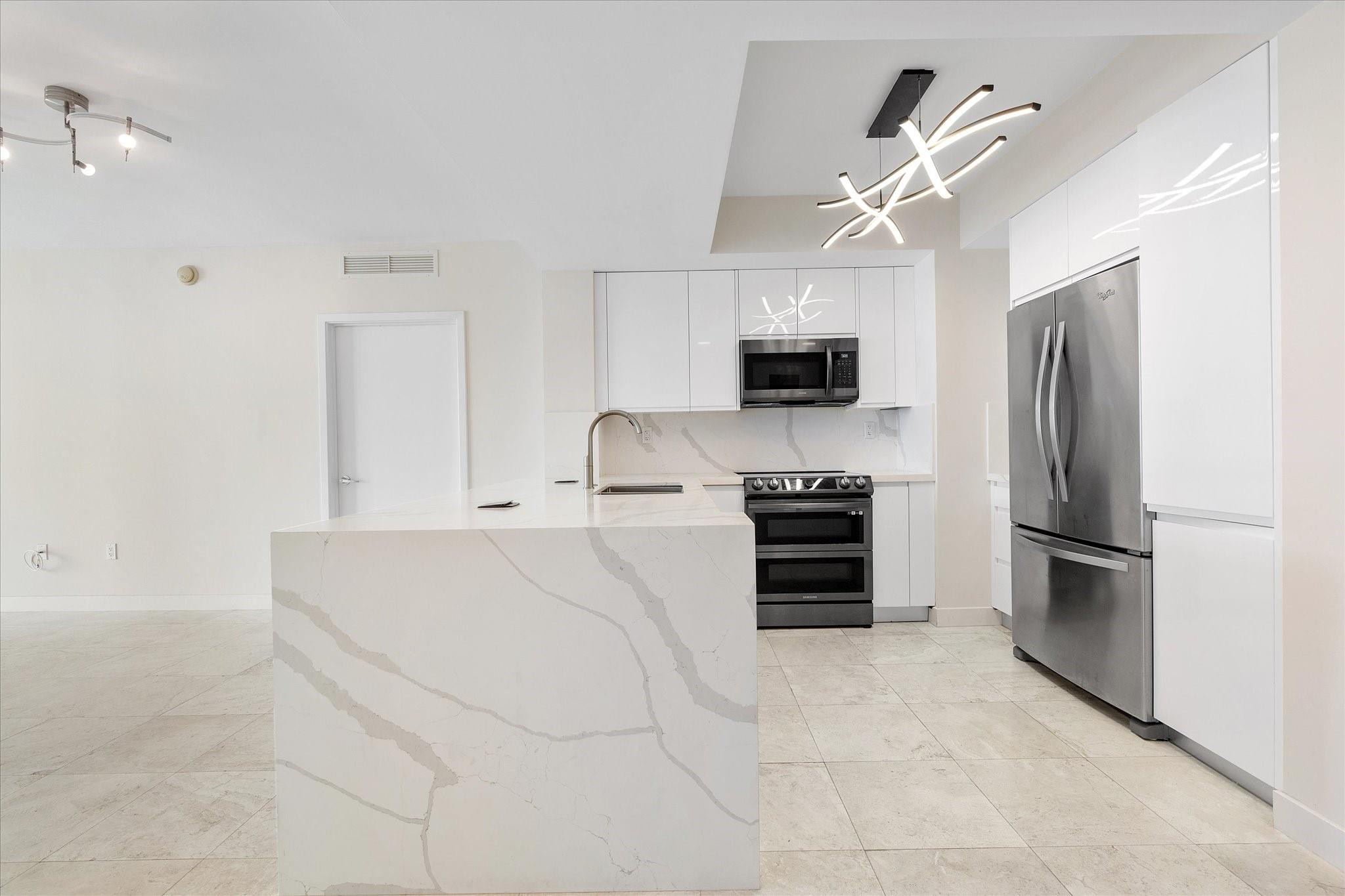 2821 N Ocean Boulevard 902s Property Photo 9