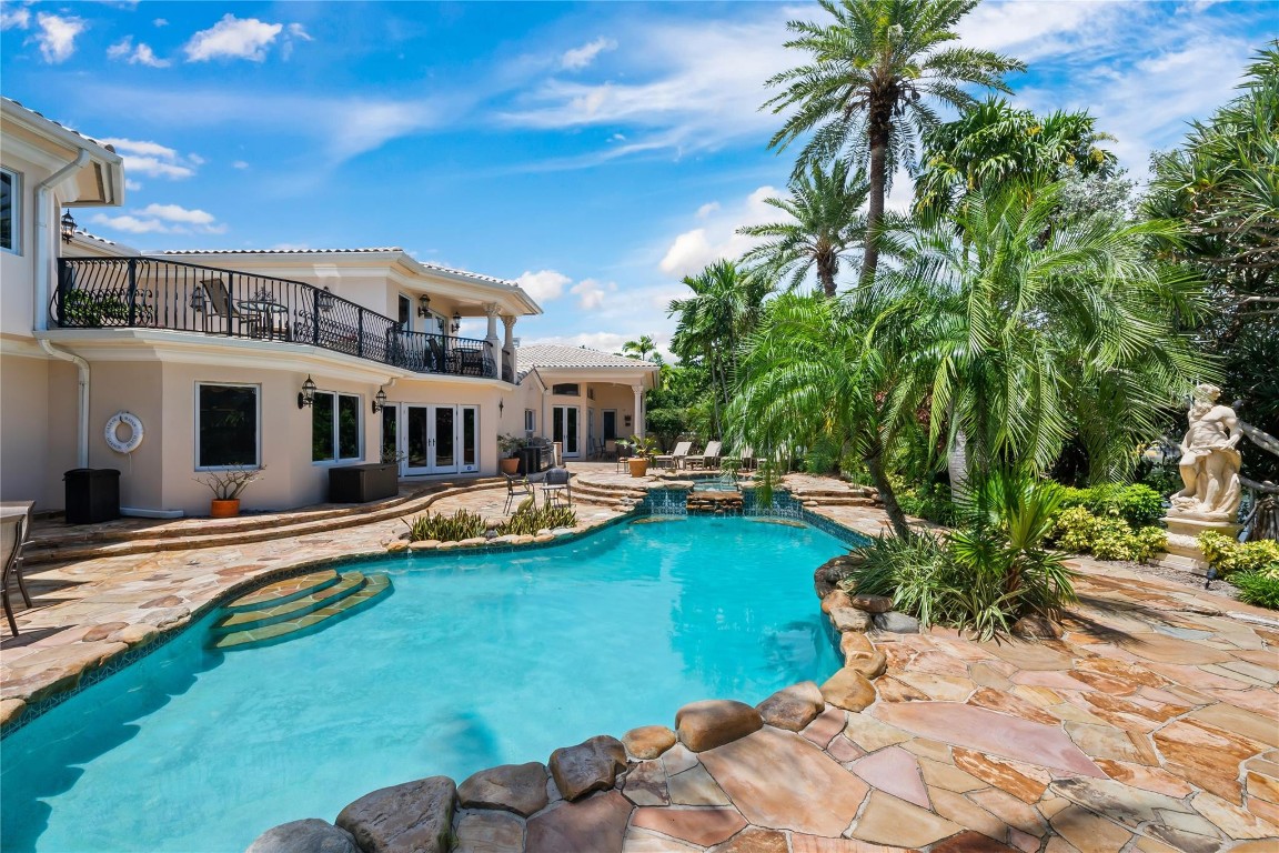1600 S Ocean Drive Property Photo 1