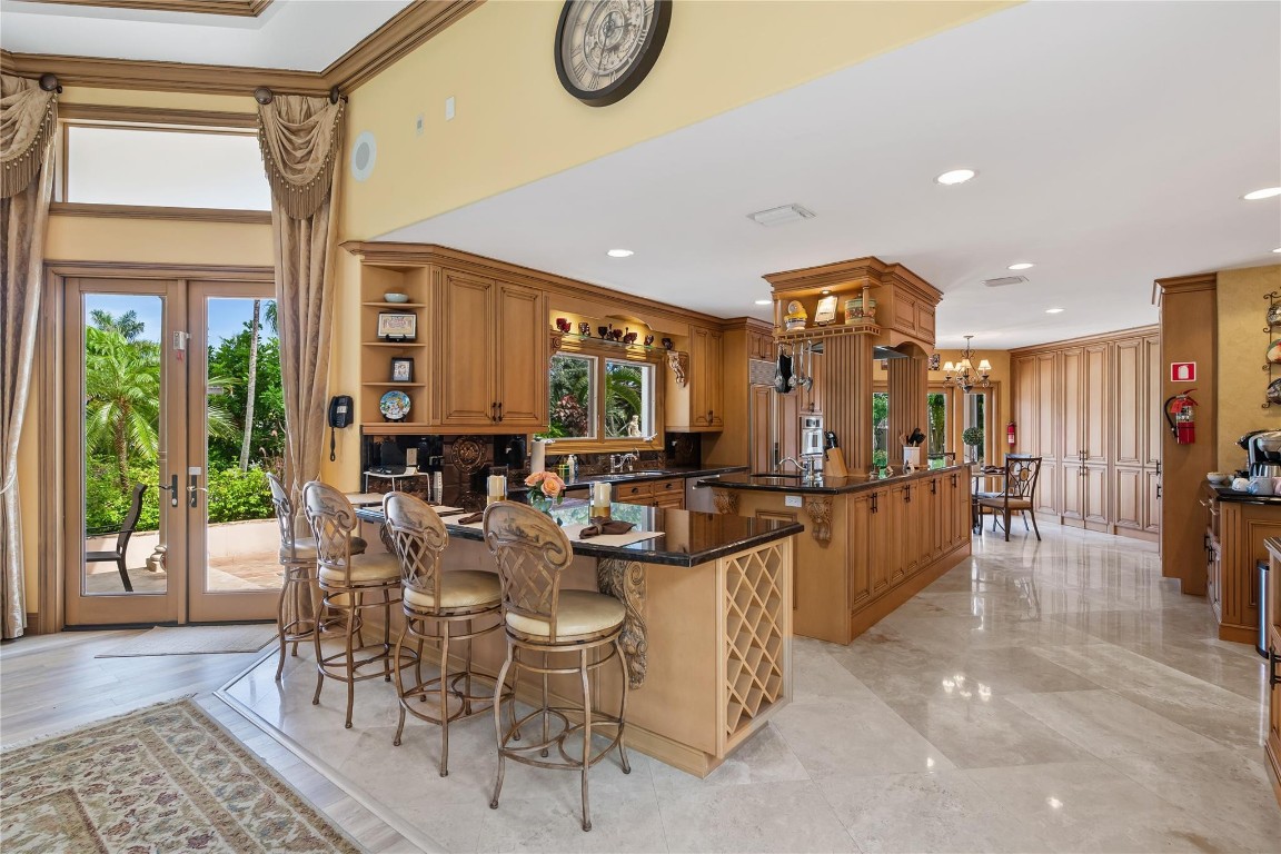 1600 S Ocean Drive Property Photo 11