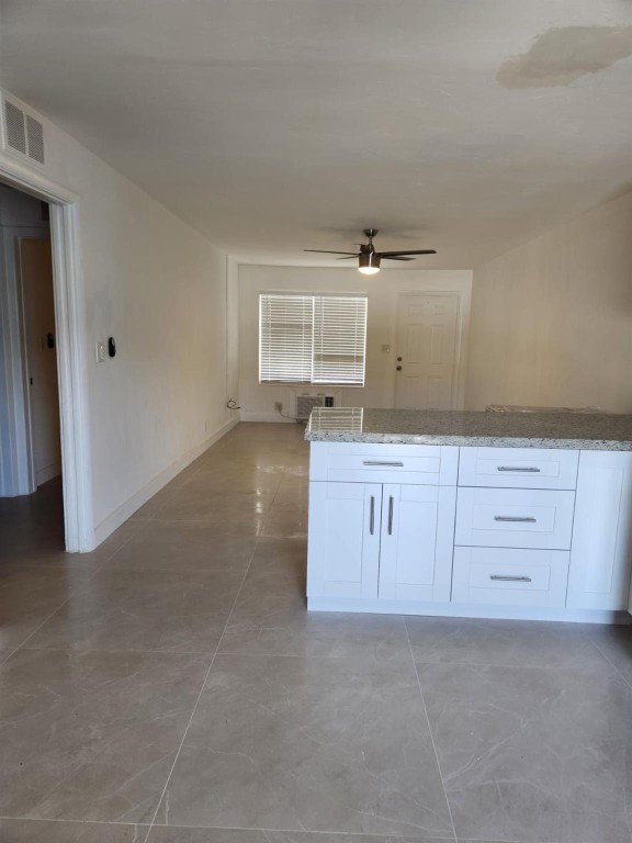 330 Southwind Drive 4 Property Photo 5