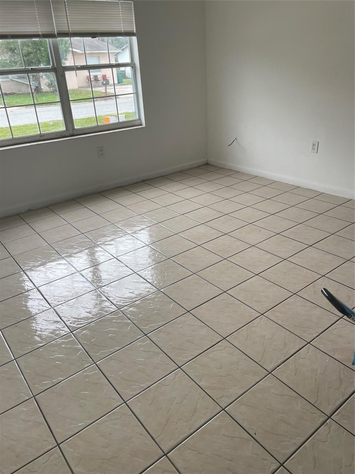 F10543186 Property Photo 1