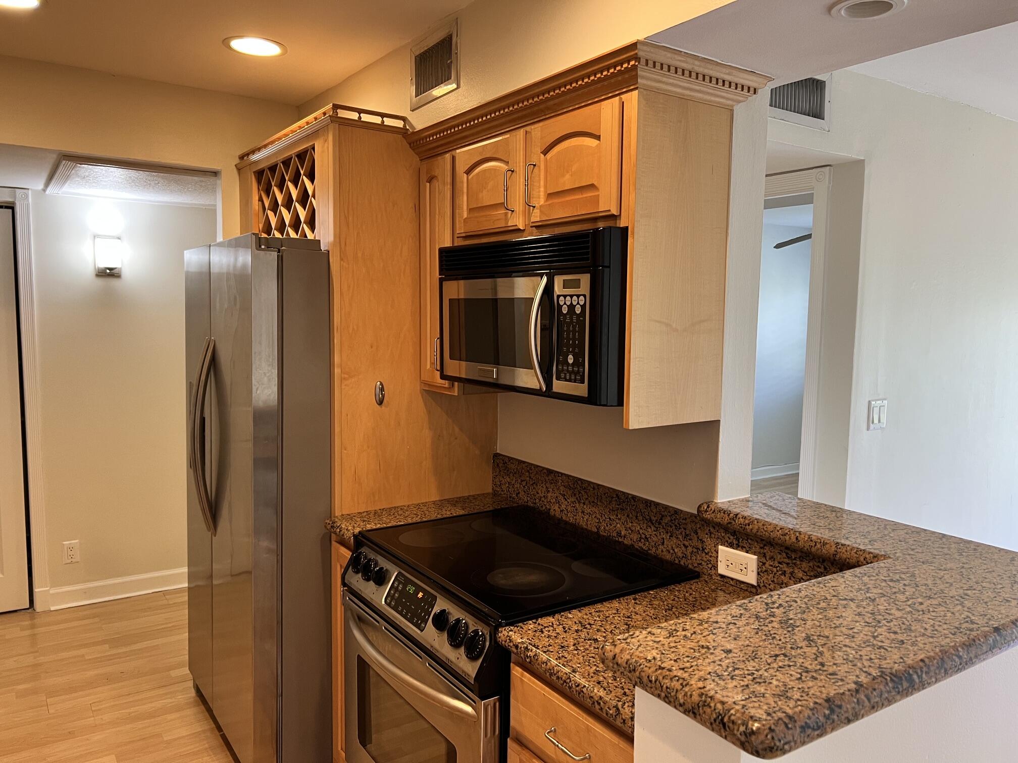 1515 E Broward Boulevard 305 Property Photo 5