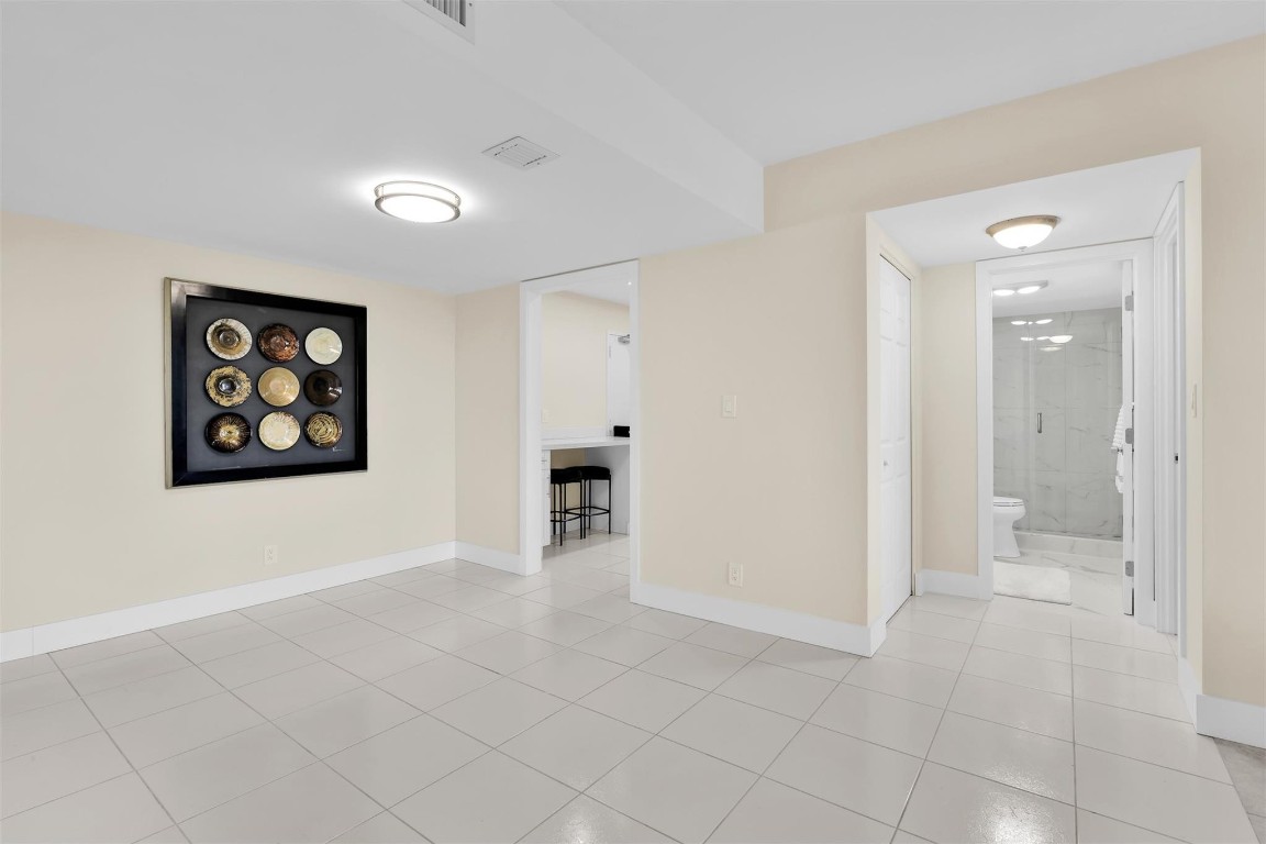 10777 W Sample Road 711 Property Photo 20