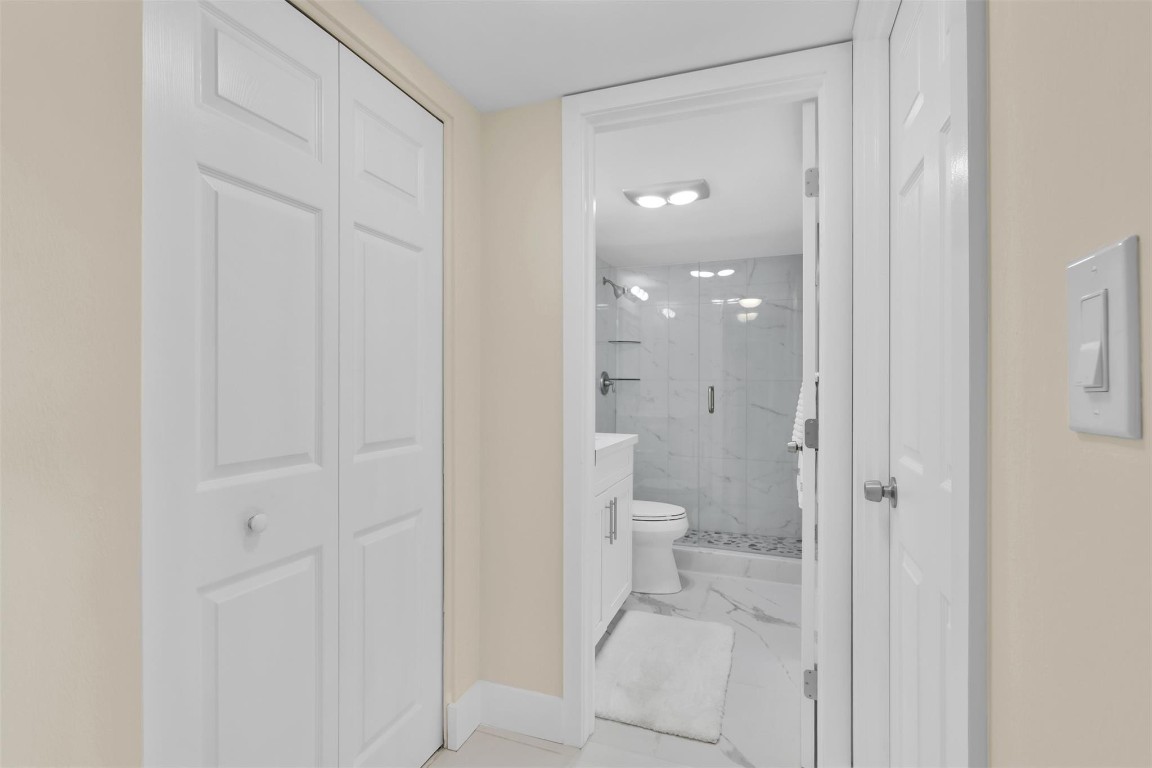 10777 W Sample Road 711 Property Photo 24