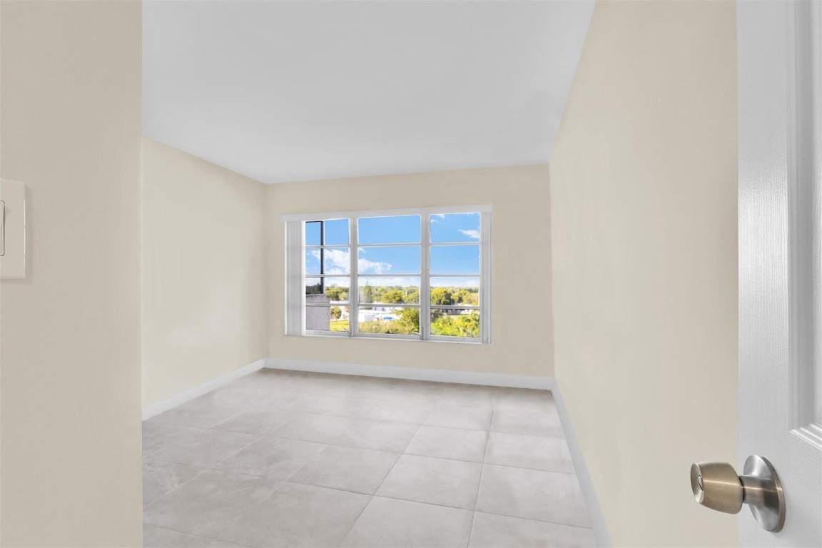 10777 W Sample Road 711 Property Photo 37