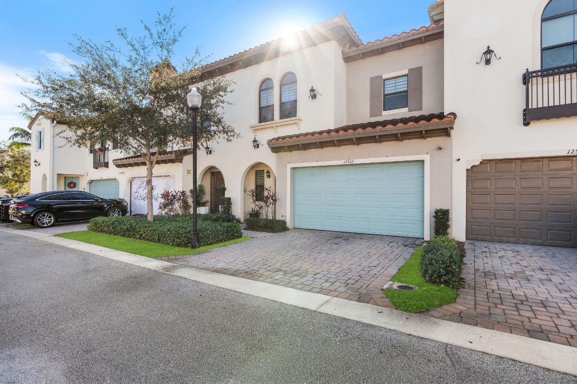 12512 NW 32 Manor 3