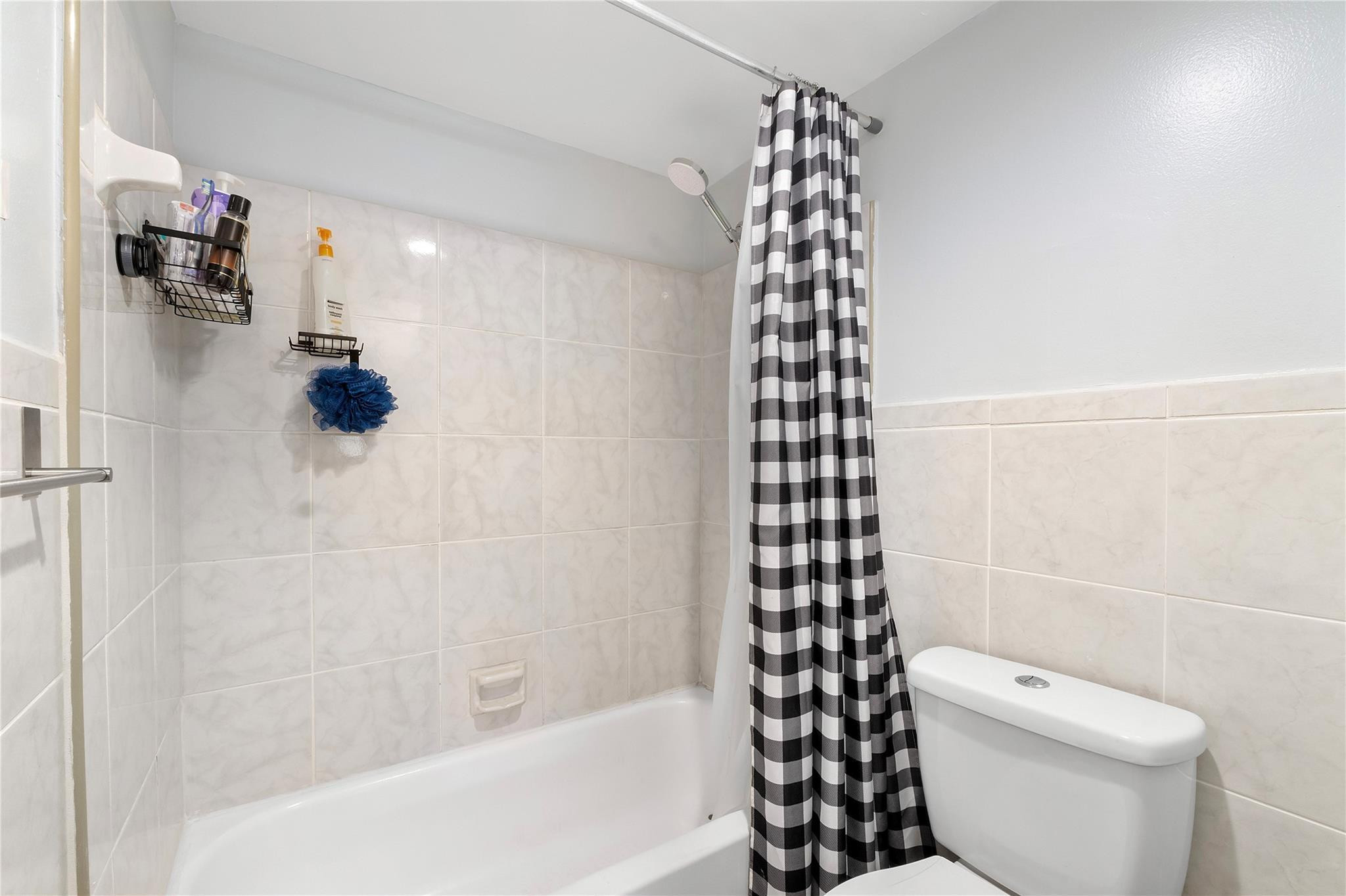 8437 Forest Hills Drive 203 Property Photo 19