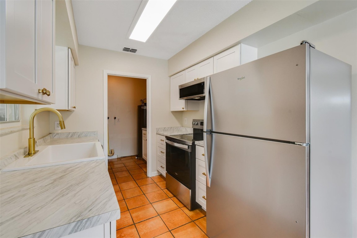 1227 Cherokee Street Property Photo 11