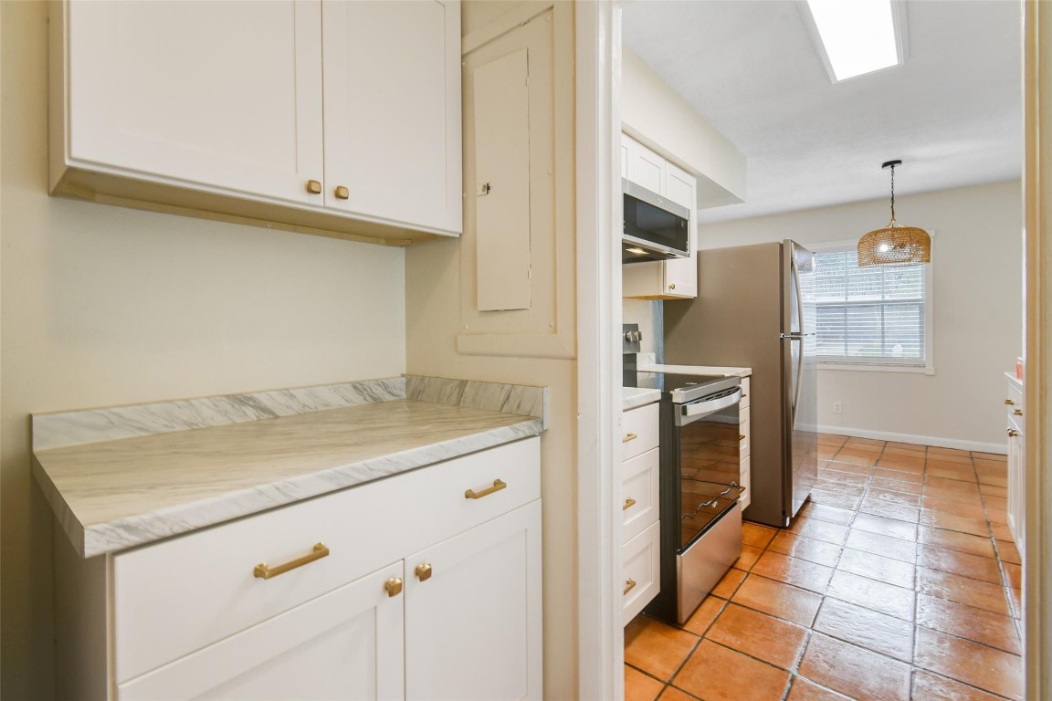 1227 Cherokee Street Property Photo 23