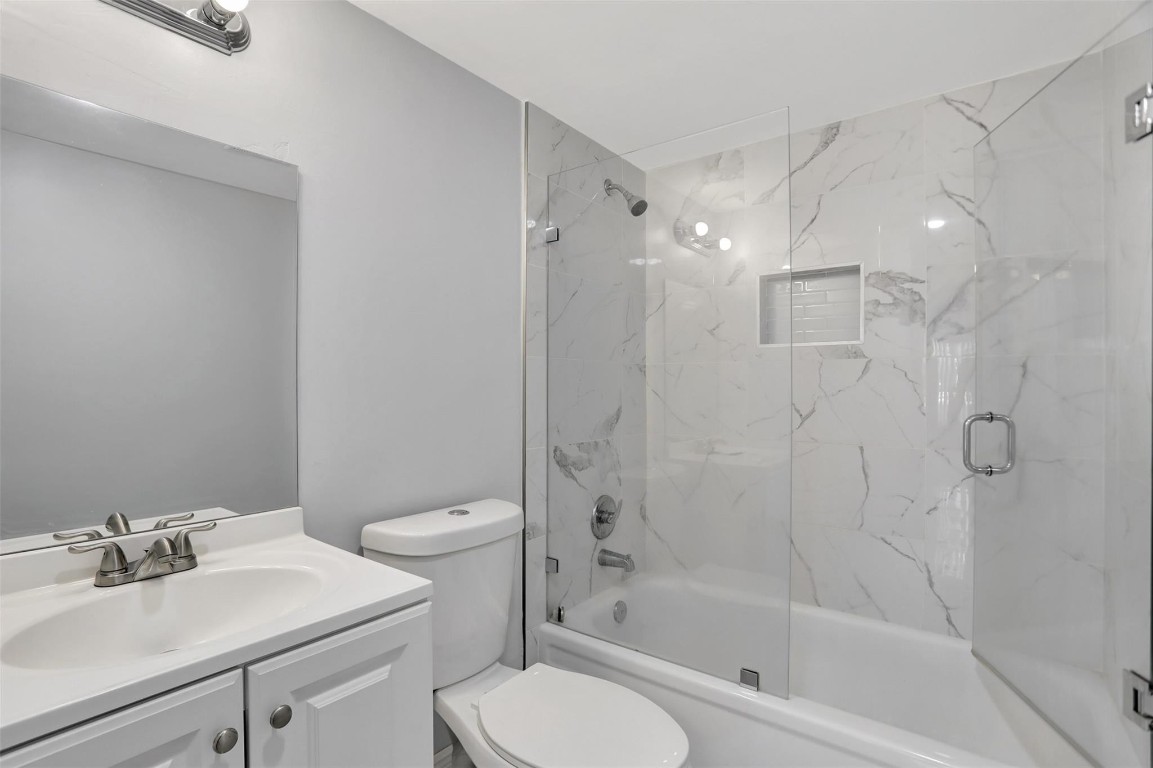 F10543950 Property Photo 5