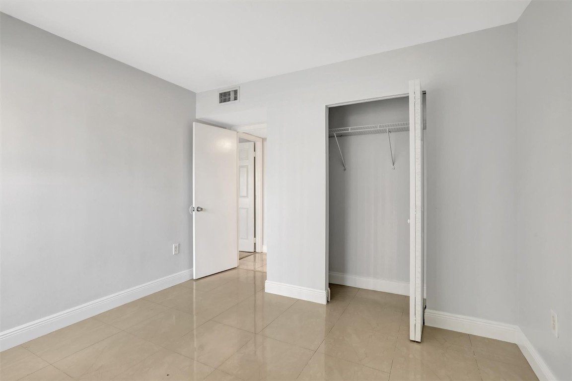 F10543950 Property Photo 9